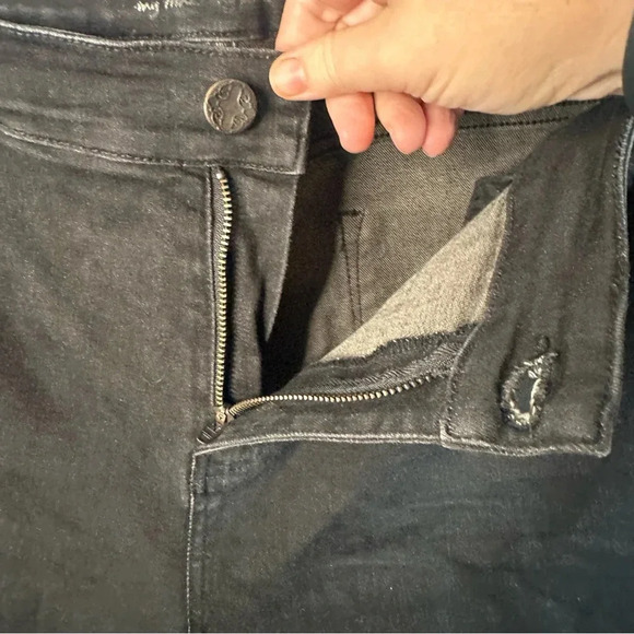 Soft Surroundings Black High Rise Slim Jeans raw hem grunge, Garth plus size - Picture 4 of 10